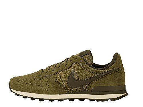 Nike Internationalist PRM, Zapatillas de Running para Hombre, Verde (Olive Flak/Dark Loden-Cashmere), 44 EU